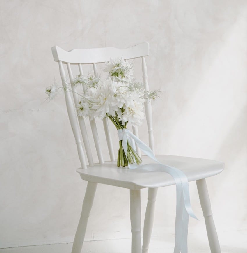 The symbolism of colour- white wedding flowers symbolises purity and innocence